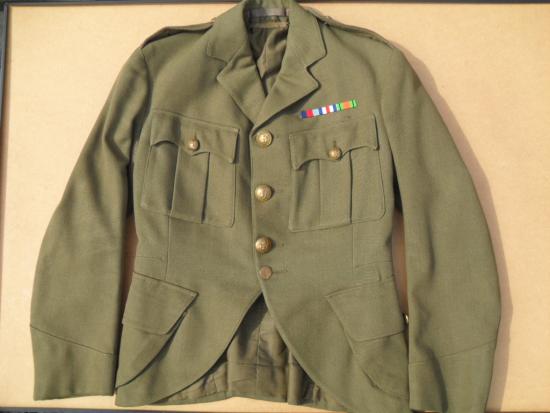 Early WW2 Queens Own Cameron Highlanders Officer's Service Dress Cut Away Tunic