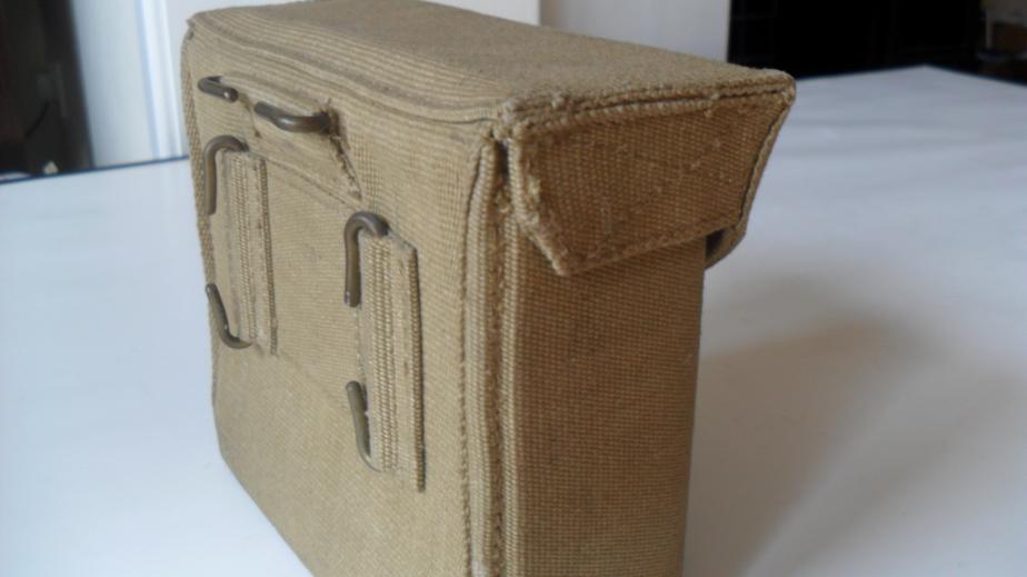 Scarce WW2 British First Issue 37 Pattern Binocular Case
