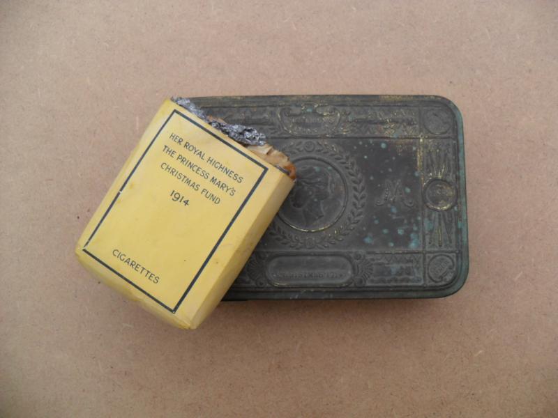 WW1 Princess Mary Tin + Cigarettes