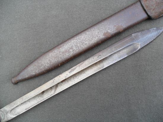 Additional Images of 1915 'Butcher` Bayonet (Code 50877)