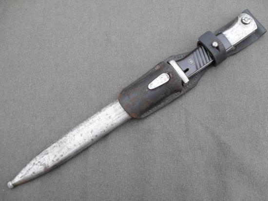 WW2 German Matching Number S84/98 (K98) Bayonet & Mounted Trp's Frog