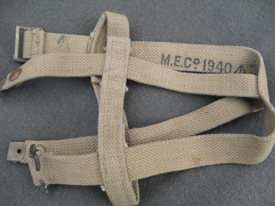 Un-issued 37 Ptn Water Bottle Carrier/Cradle 1940