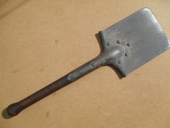 Scarce Early WW2 British Entrenching Tool