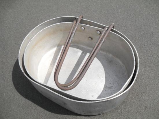 Scarce 1945 Indian Oval Mess Tins (Matching Pair)