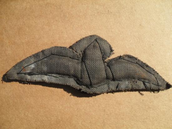 WW2 RAF Pilots Wings (Early Padded Type)