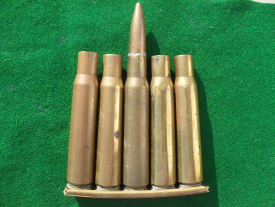 Inert WW2 Boys Anti -Tank Rounds & Clip