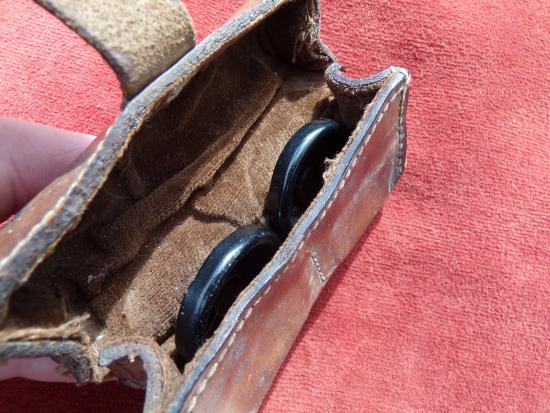 WW2 Glasses Moderating Binoculars No.1 Mk1 . Tinted Eye Caps In Leather Case